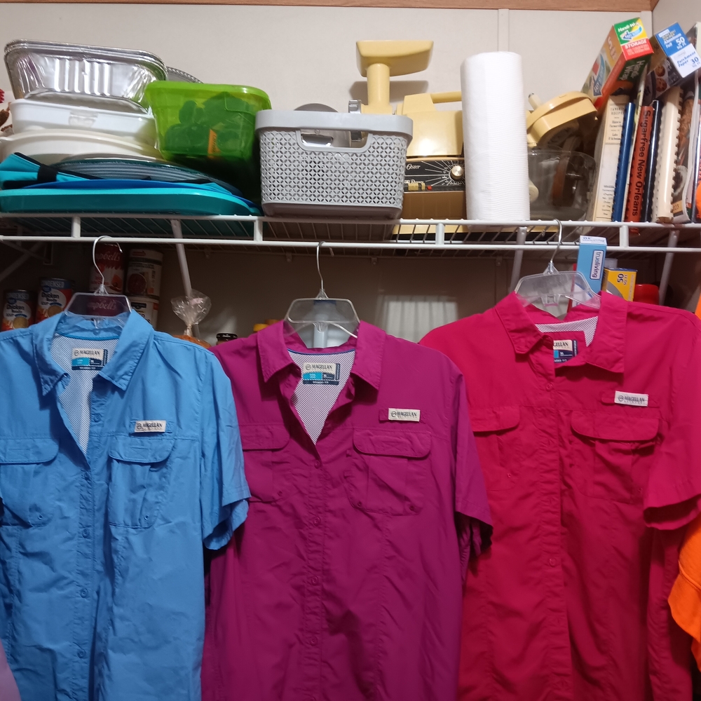 Magellan Outdoors Blue Short Sleeve Polo Button Down Shirt